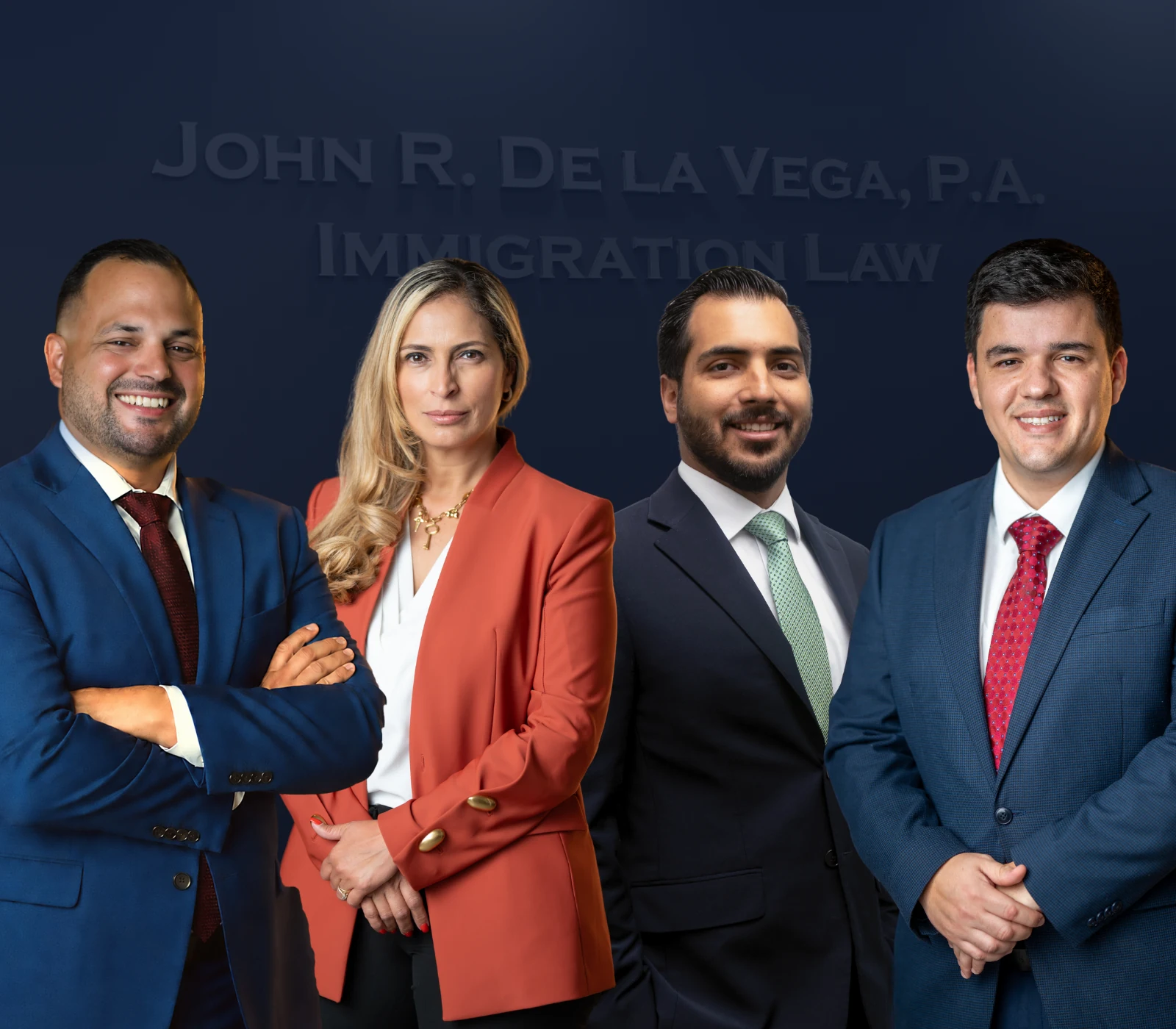 Equipo legal de De La Vega Law: John De La Vega, Lupe Lafont, Manuel Echeverria y Andres Rojas Ginnari